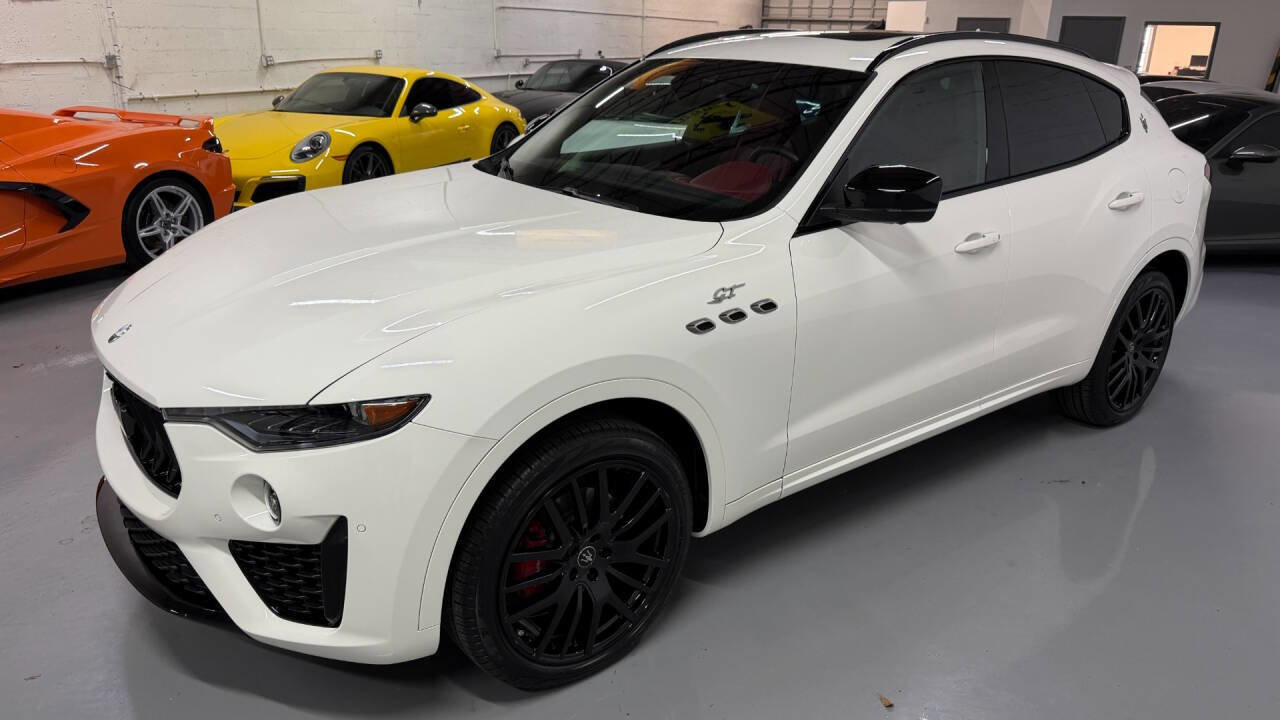 Used 2022 Maserati Levante GT AWD/4WD image 27