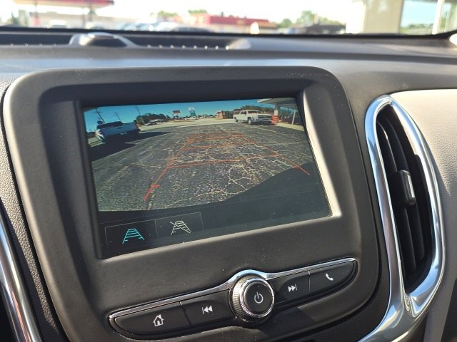 Used 2018 Chevrolet Equinox LS image 22