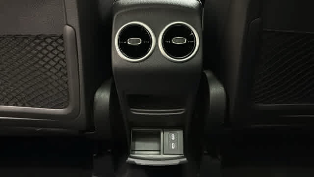 Certified 2026 Mercedes-Benz GLB 35 AMG 4MATIC image 32
