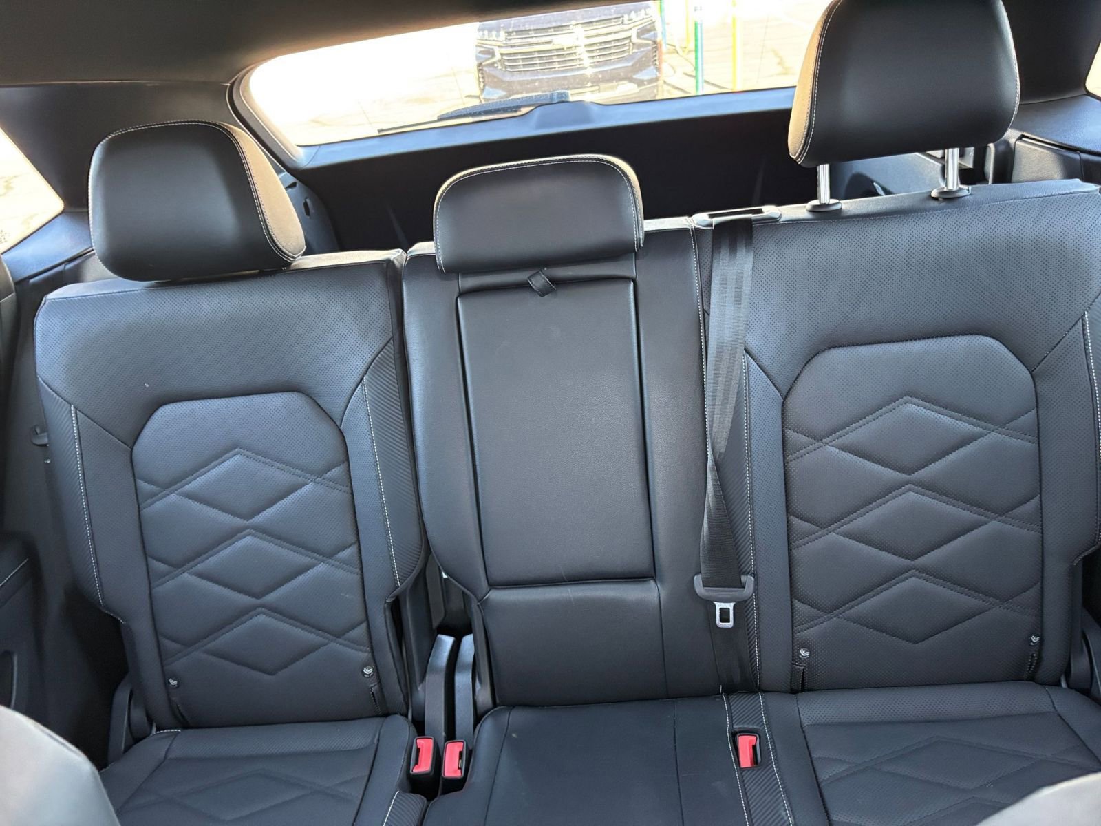 Used 2024 Volkswagen Atlas Cross Sport SE image 38