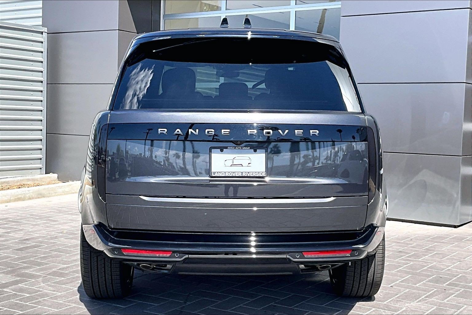 New 2027 Land Rover Range Rover Long Wheelbase SE AWD/4WD image 4