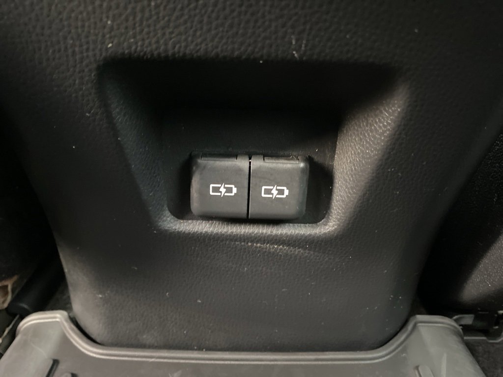 Used 2023 Toyota RAV4 XLE Premium image 20