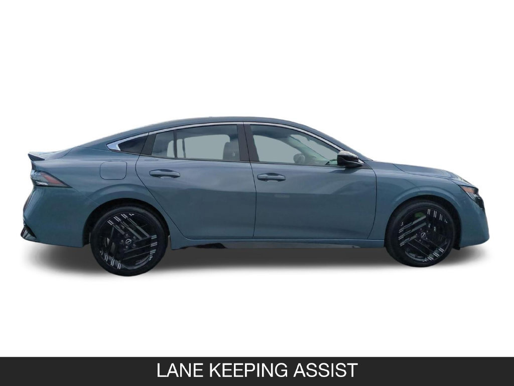 New 2027 Nissan Sentra SR w/ Floor Mat Package FWD image 6