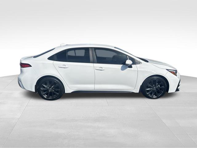 Used 2026 Toyota Corolla SE FWD image 6