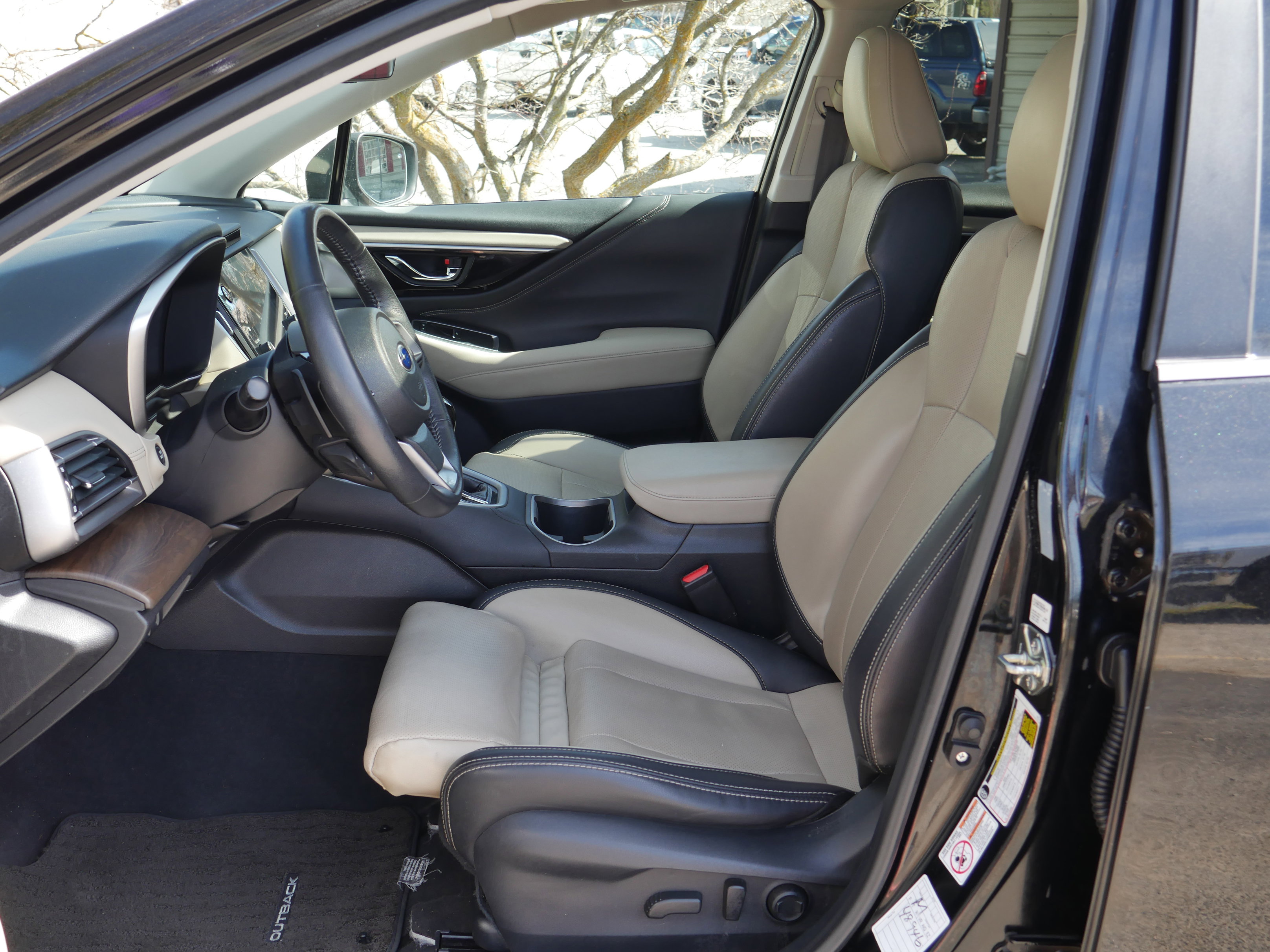 Used 2020 Subaru Outback Limited image 10