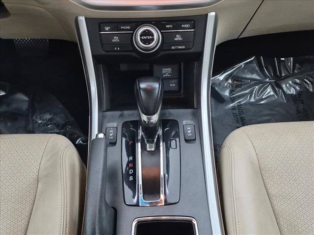 Used 2013 Honda Accord Touring image 12