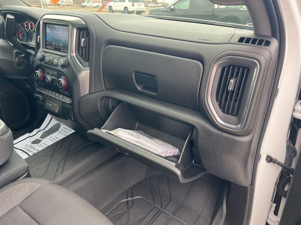 Used 2019 Chevrolet Silverado 1500 RST image 29