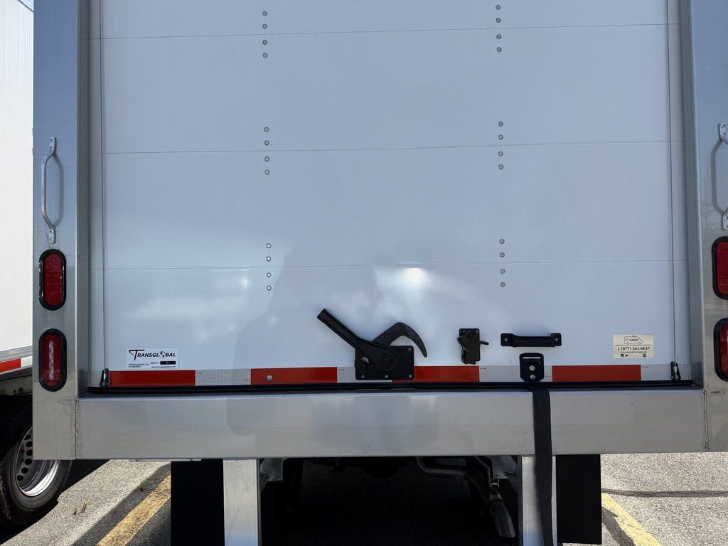 Used 2023 Mercedes-Benz Sprinter 3500 image 12