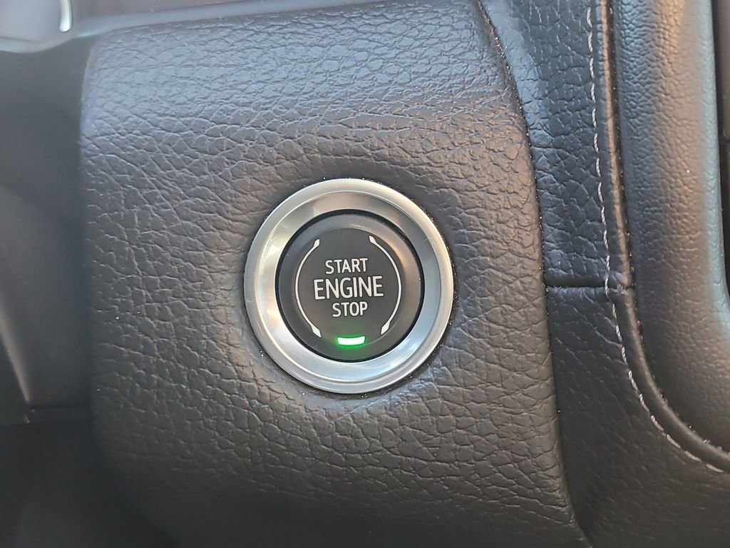Used 2021 GMC Yukon Denali AWD/4WD image 34