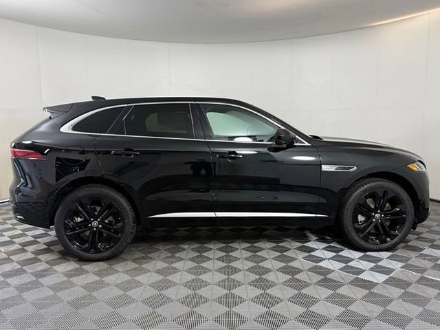 New 2026 Jaguar F-PACE R-Dynamic S image 8