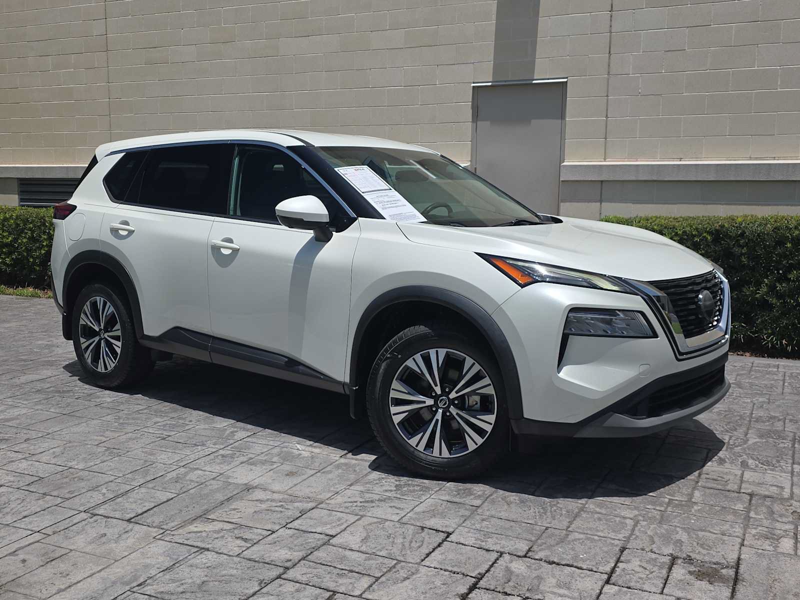 Used 2021 Nissan Rogue SV FWD image 25