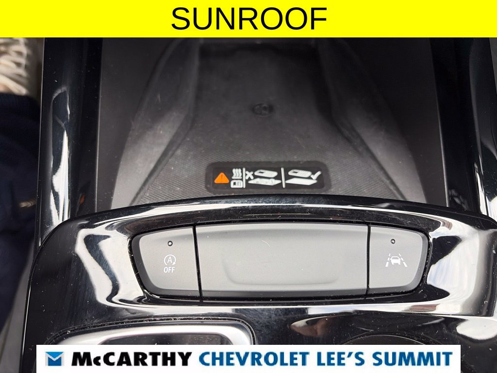 Used 2025 Chevrolet Trax ACTIV w/ Sunroof Package FWD image 11