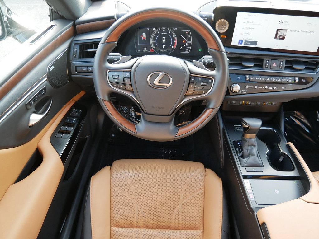 Certified 2025 Lexus ES 350 Ultra Luxury w/ Accessory Package (Z2) FWD image 13