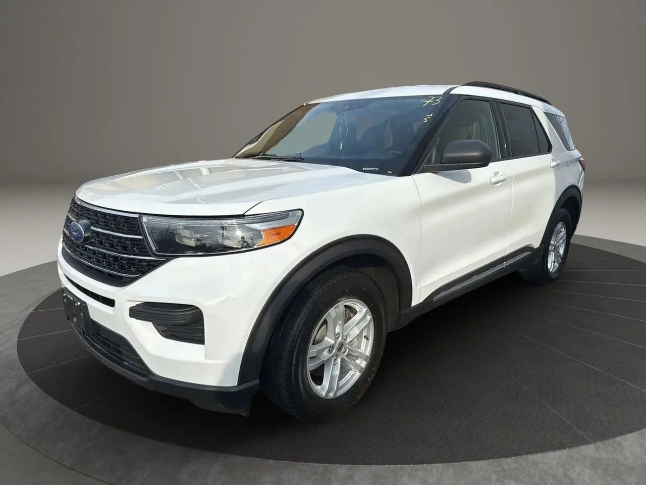 Used 2020 Ford Explorer XLT w/ Comfort Package image 1