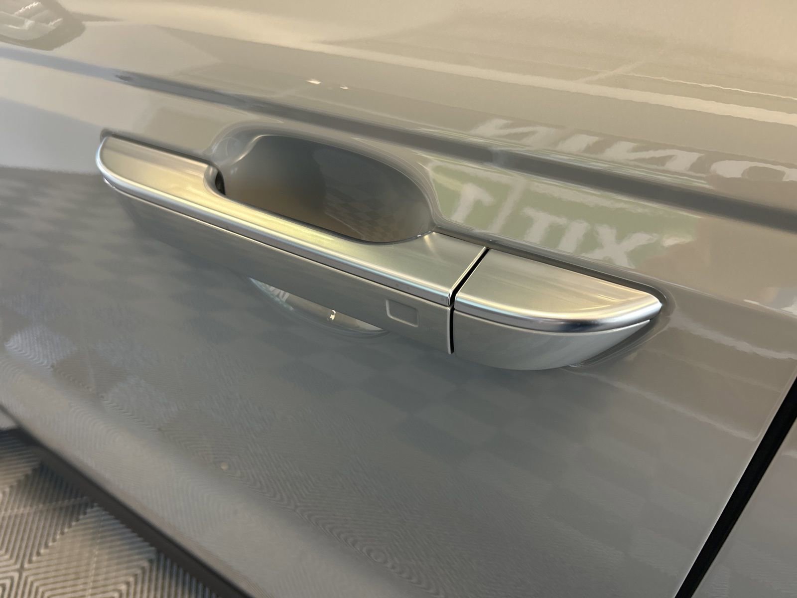 New 2026 Kia Carnival SX Prestige image 8