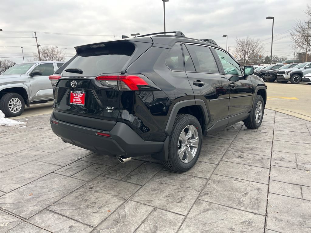 New 2025 Toyota RAV4 XLE image 5