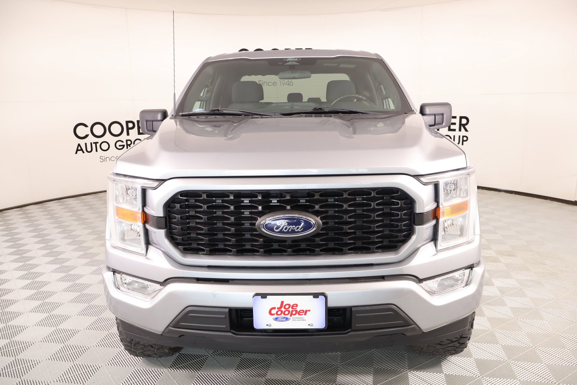 Used 2022 Ford F150 XL w/ STX Appearance Package AWD/4WD image 9