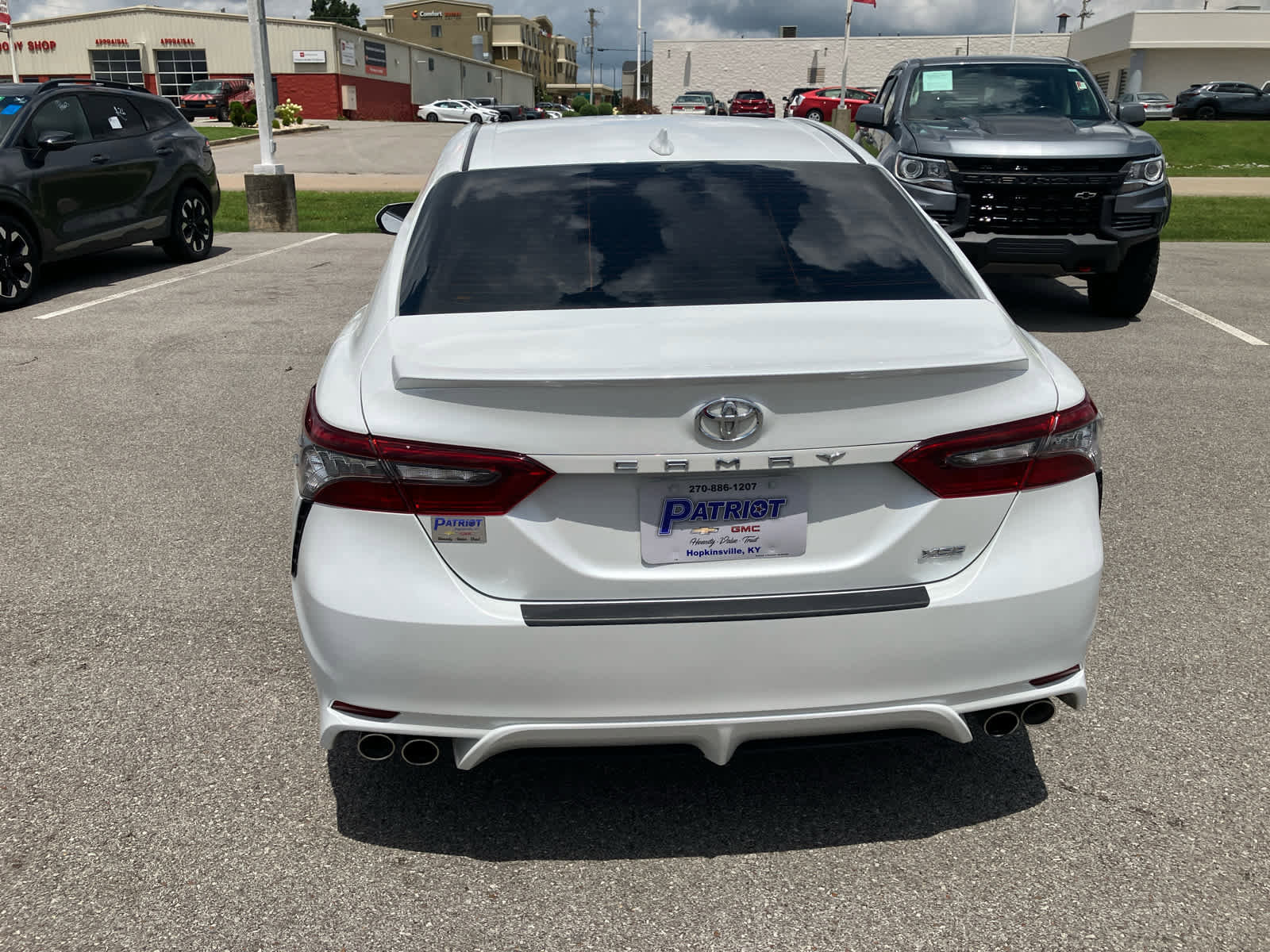 Used 2022 Toyota Camry XSE image 6