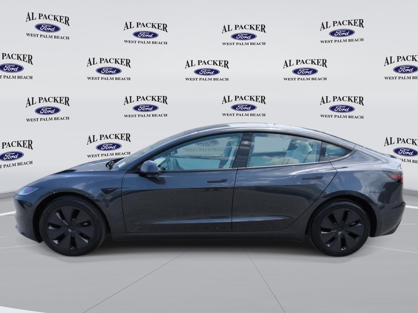 Used 2025 Tesla Model 3 RWD image 2