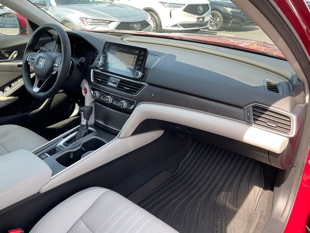 Used 2018 Honda Accord Touring image 20