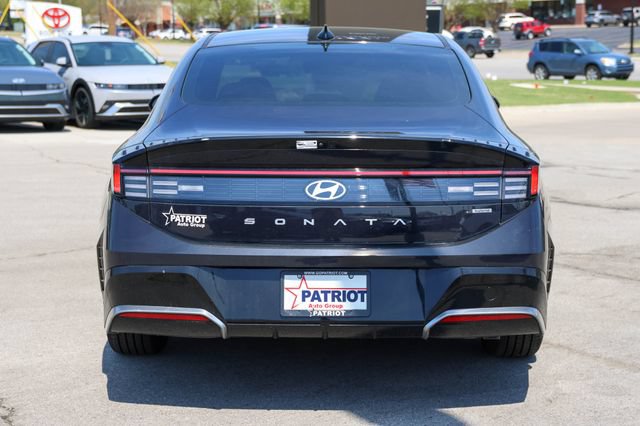 New 2025 Hyundai Sonata SEL FWD image 4