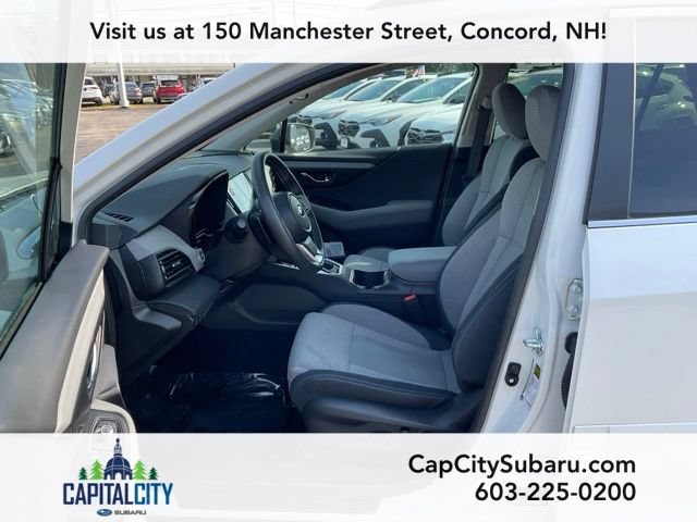 Used 2025 Subaru Outback Premium AWD/4WD image 13