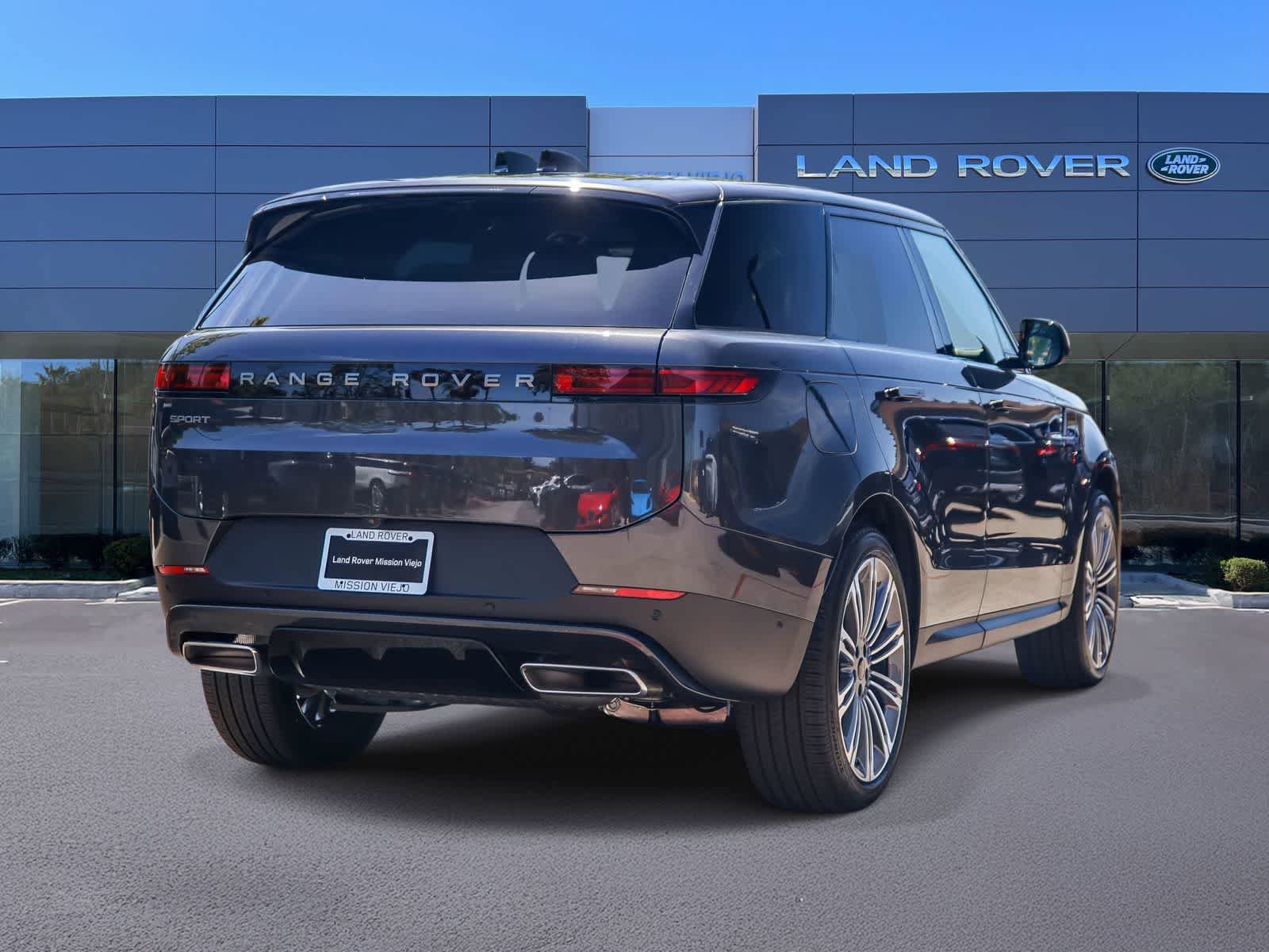 New 2026 Land Rover Range Rover Sport SE AWD/4WD image 4