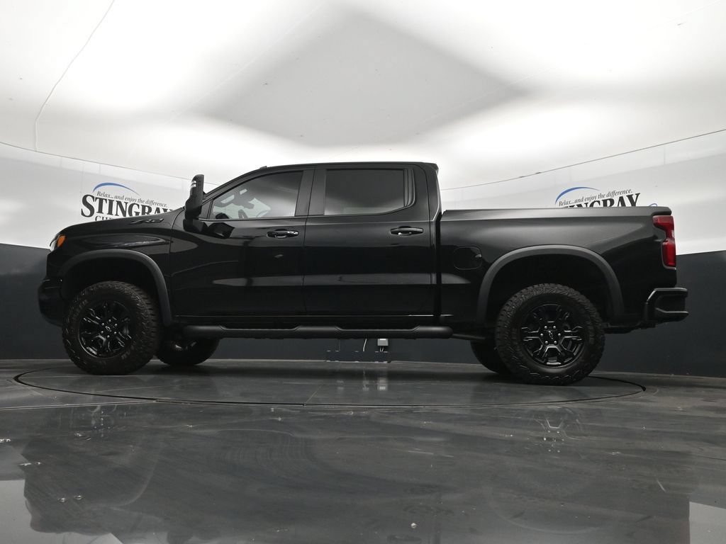 Used 2025 Chevrolet Silverado 1500 ZR2 w/ Technology Package AWD/4WD image 29