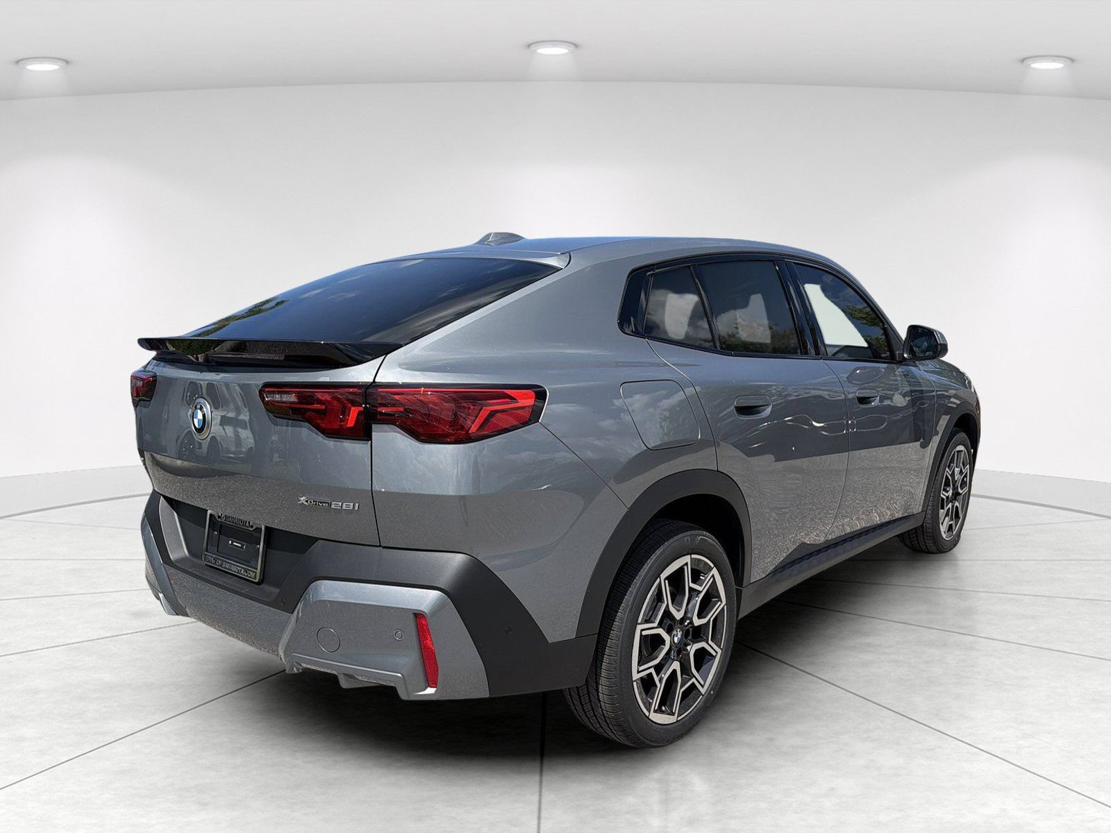 New 2026 BMW X2 xDrive28i w/ Convenience Package AWD/4WD image 4
