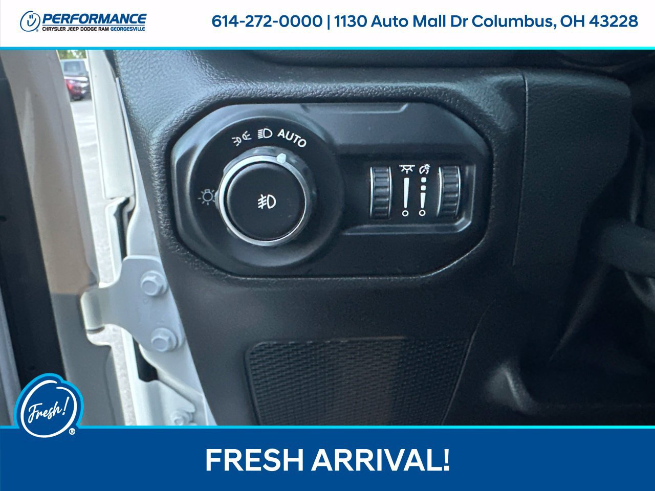 Used 2022 Jeep Wrangler Unlimited Sahara w/ Cold Weather Group AWD/4WD image 15