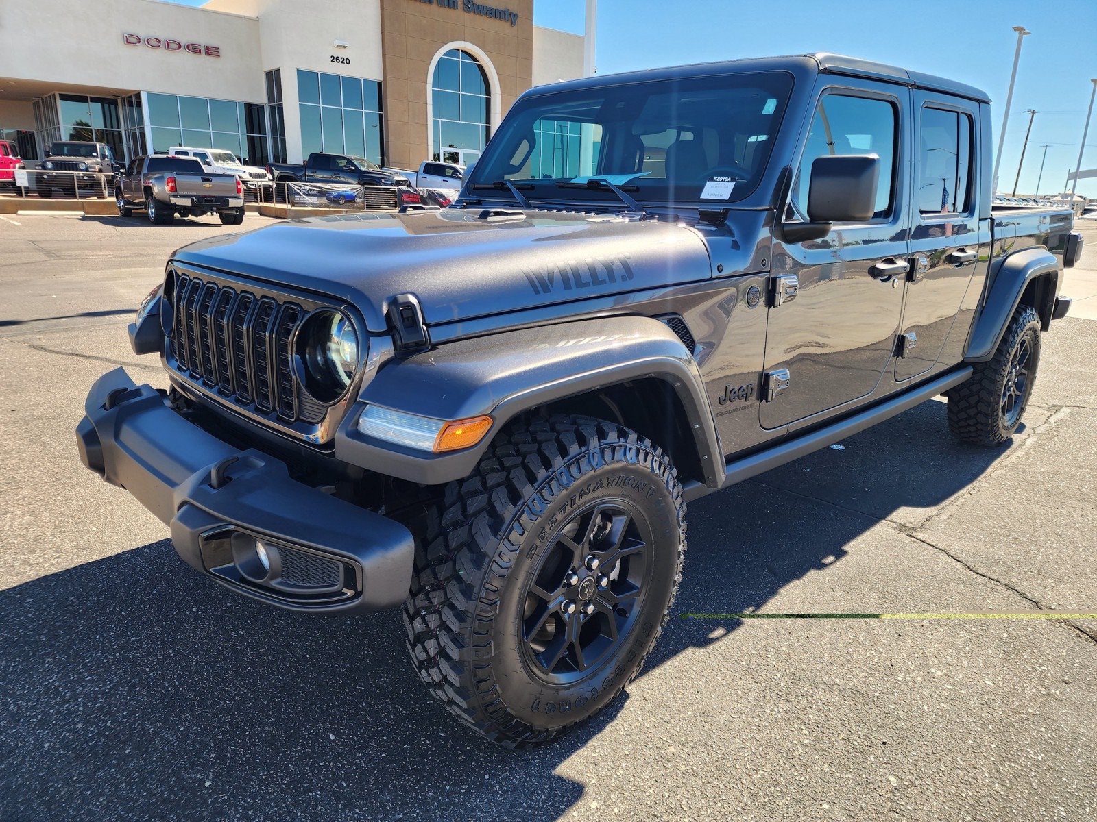Used 2025 Jeep Gladiator Sport AWD/4WD image 3