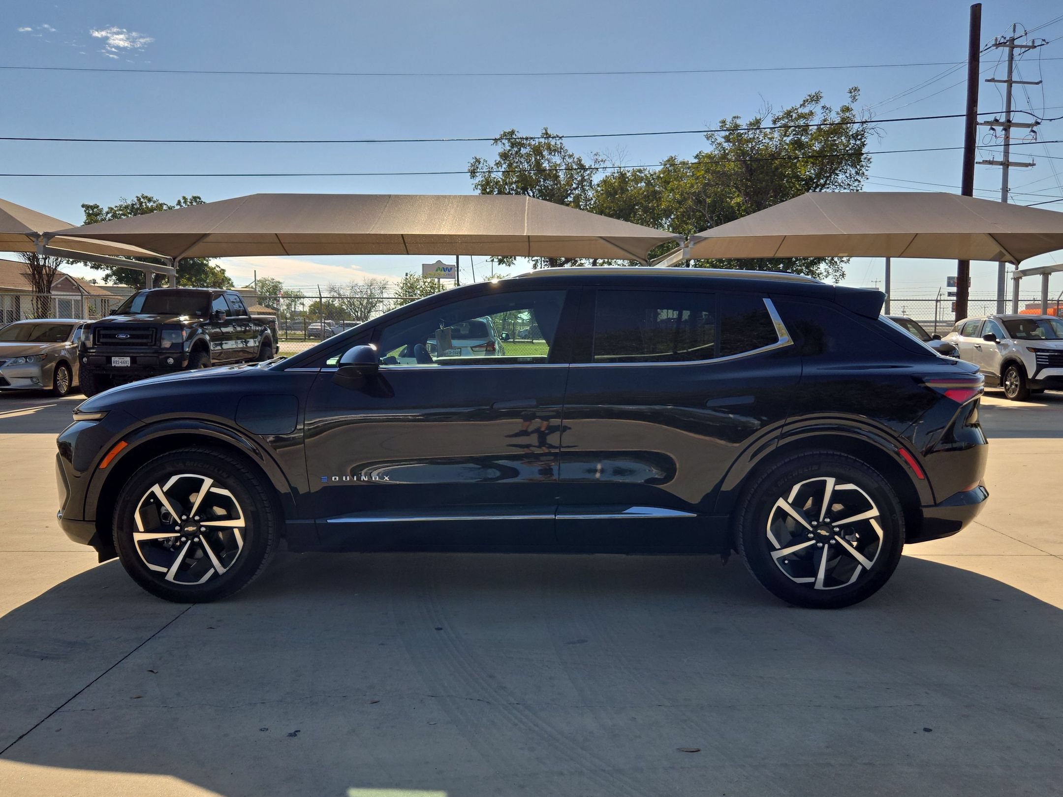 Certified 2024 Chevrolet Equinox EV LT FWD image 6