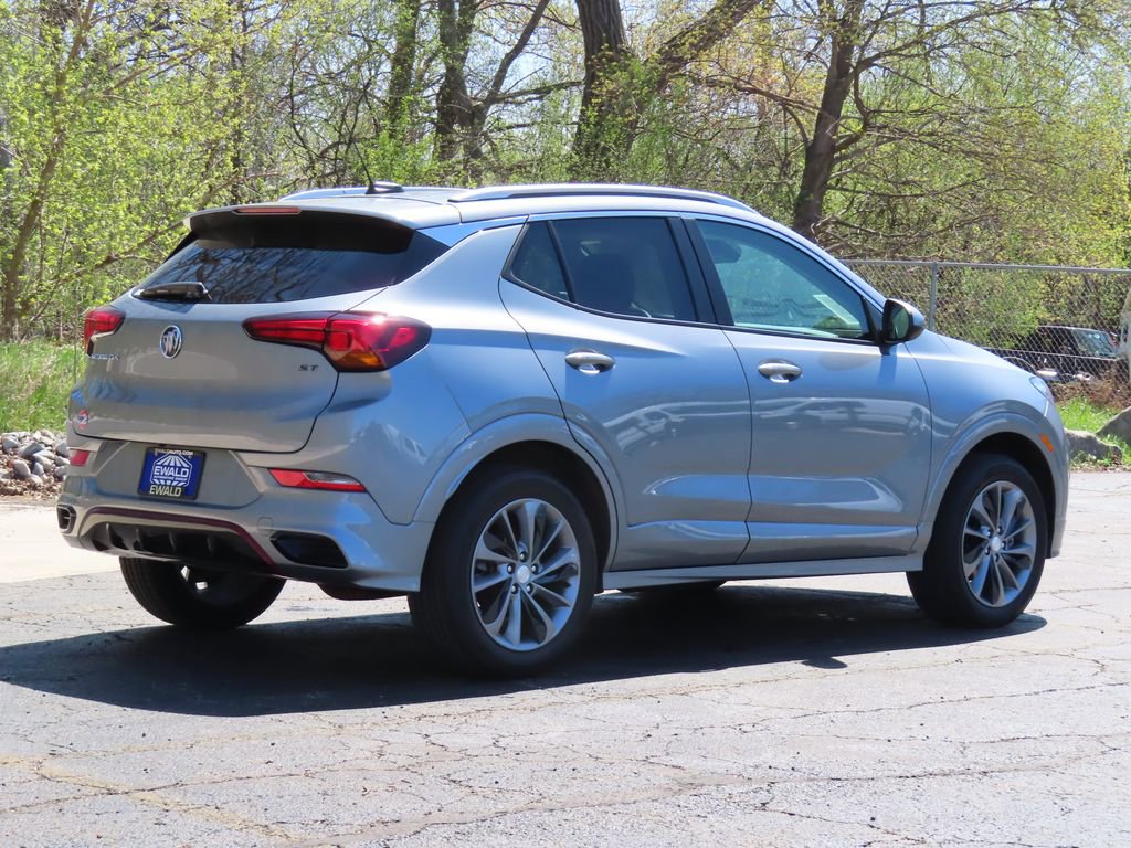 Certified 2023 Buick Encore GX Select AWD/4WD image 3