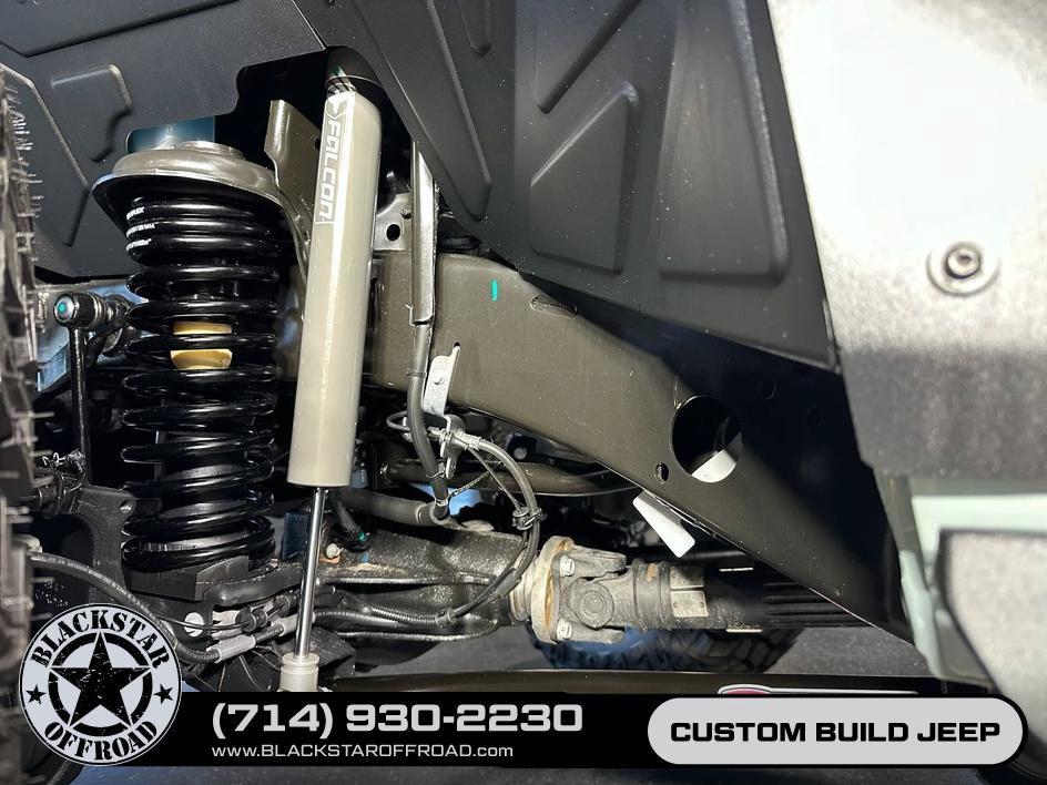Used 2024 Jeep Wrangler Unlimited AWD/4WD image 21