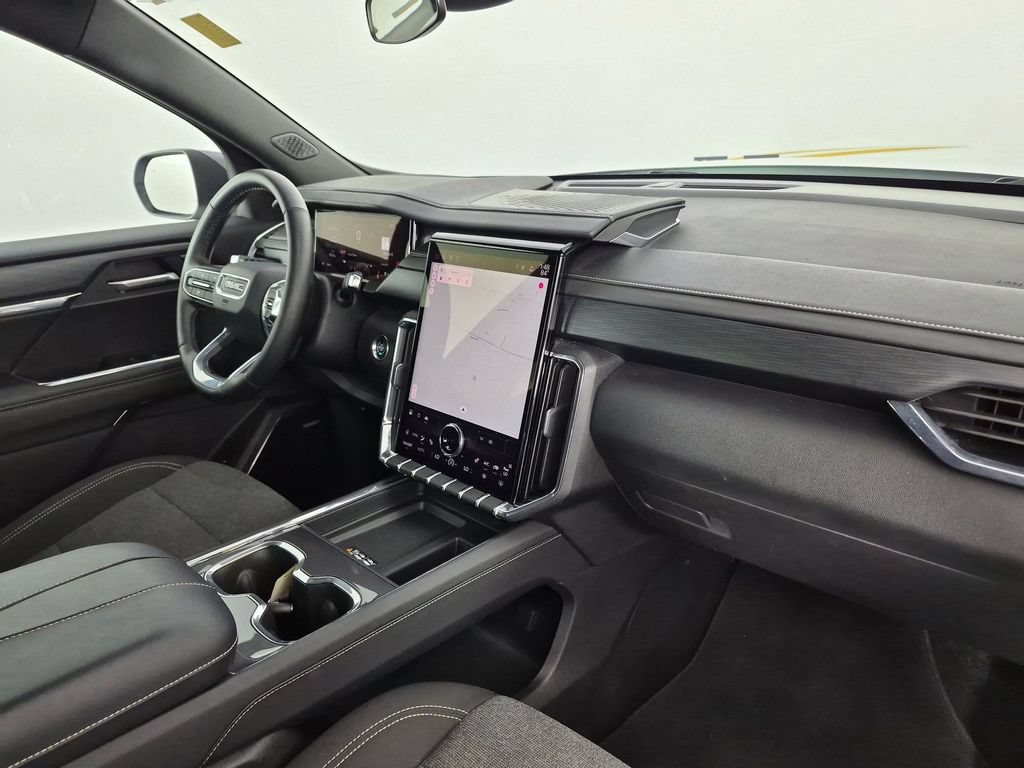 Used 2025 GMC Acadia Elevation FWD image 37