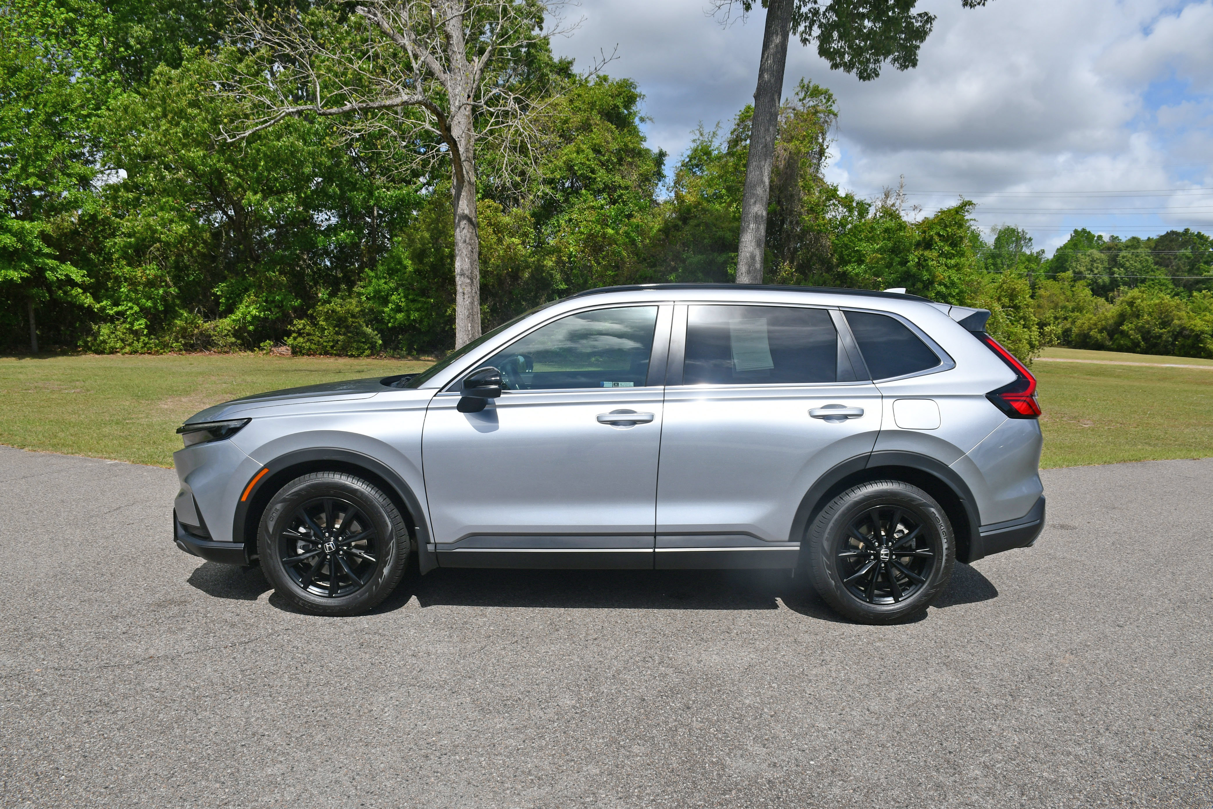 Used 2024 Honda CR-V Sport image 2