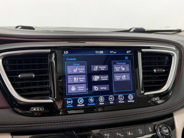 Used 2019 Chrysler Pacifica Limited w/ Advanced Safetytec Group FWD image 36