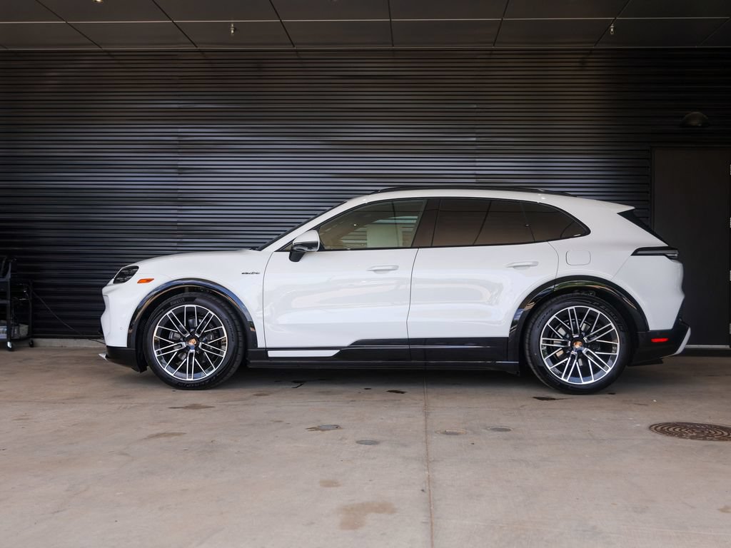New 2026 Porsche Cayenne Electric AWD/4WD image 2
