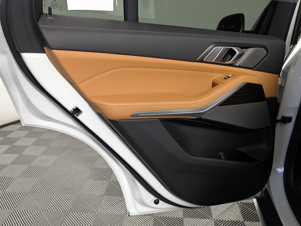 Used 2025 BMW X5 xDrive40i w/ Premium Package image 45