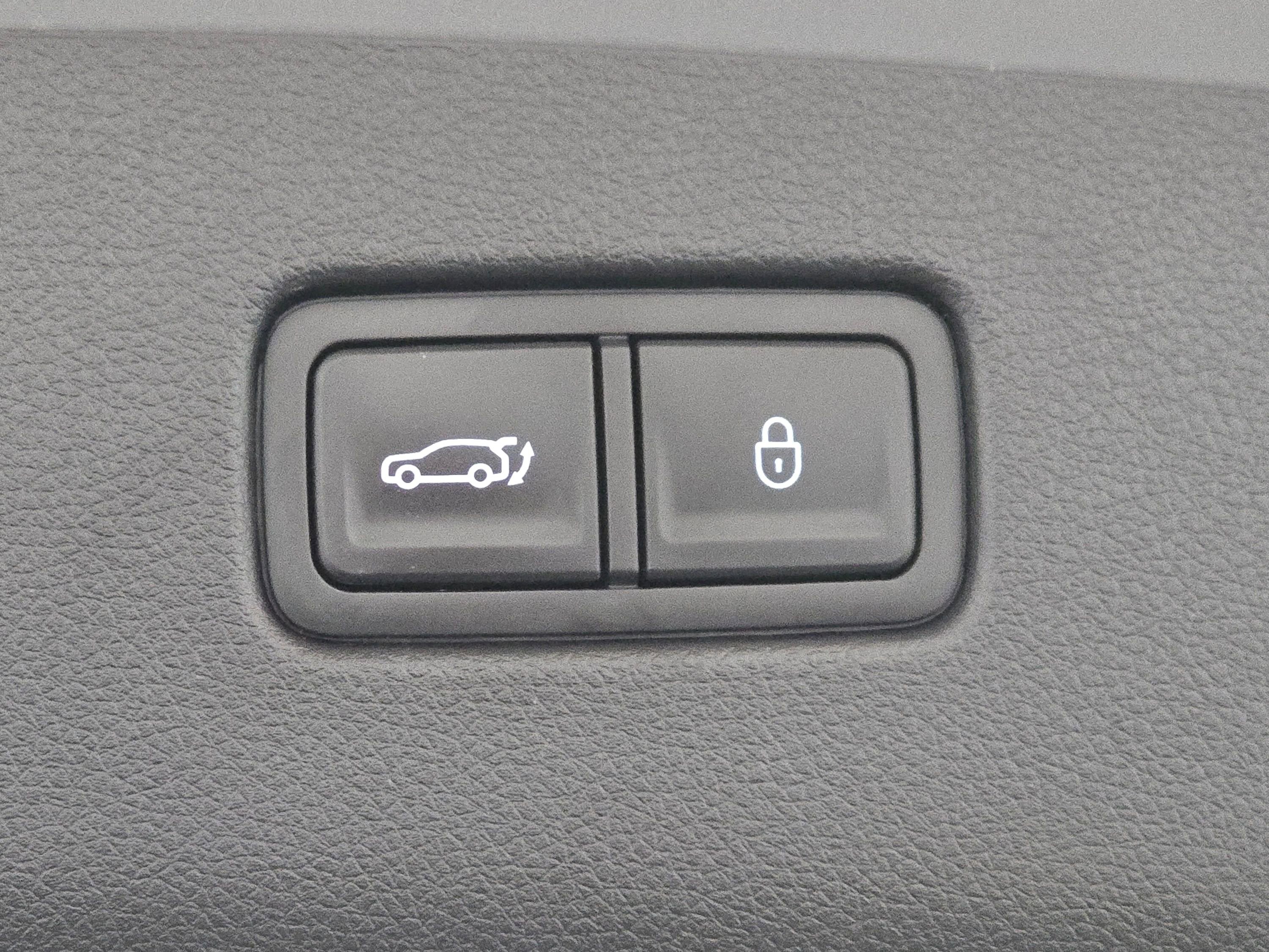 Used 2025 Genesis GV70 2.5T image 24