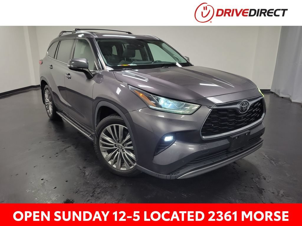 Used 2021 Toyota Highlander Platinum AWD/4WD image 1