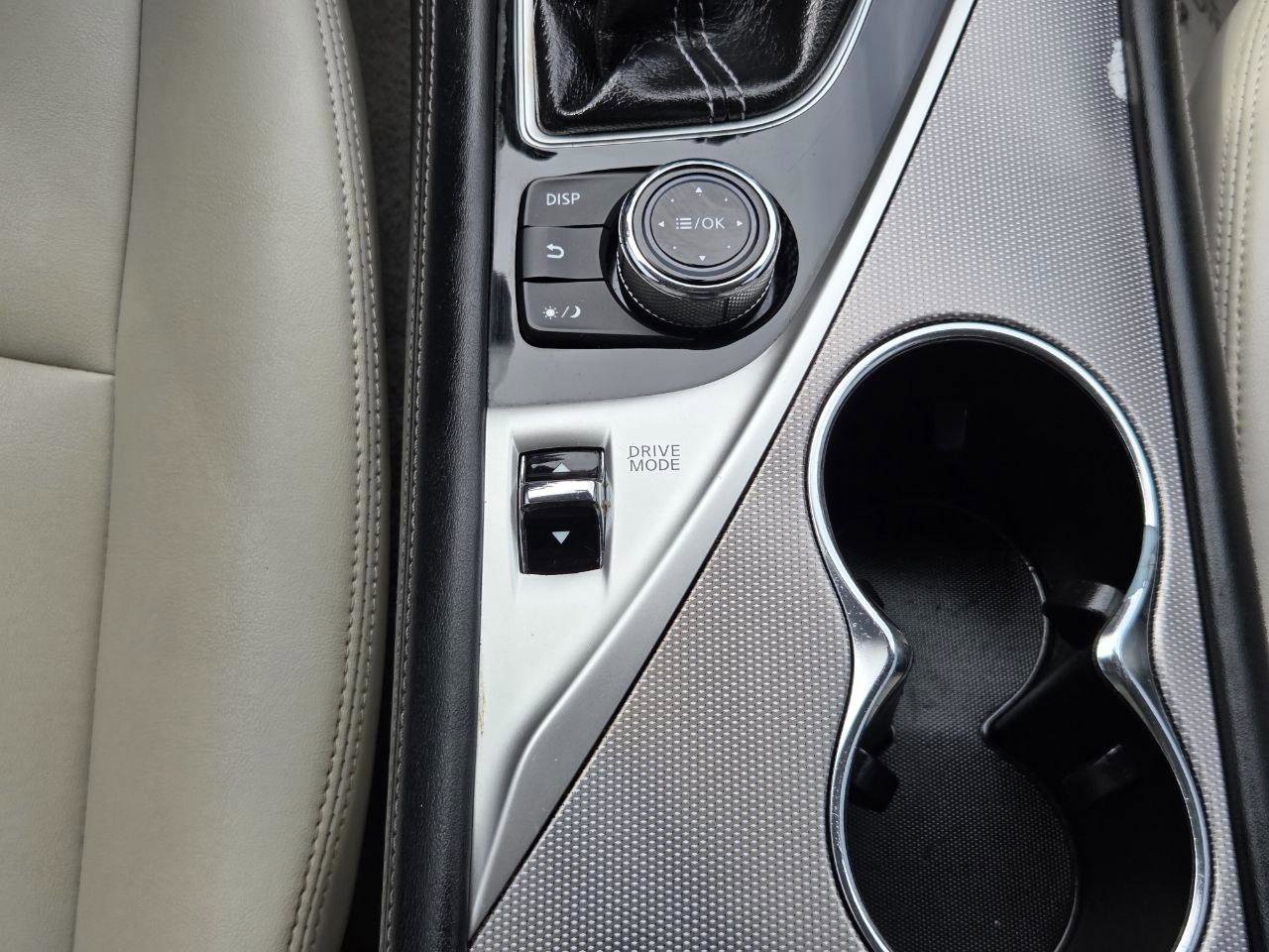 Used 2015 INFINITI Q50 w/ Moonroof Package RWD image 24