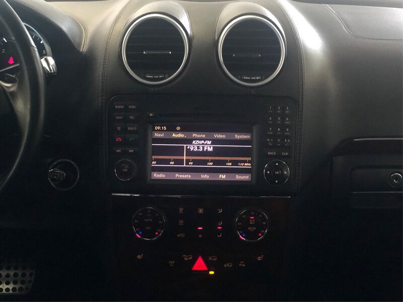 Used 2011 Mercedes-Benz GL 450 4MATIC image 14