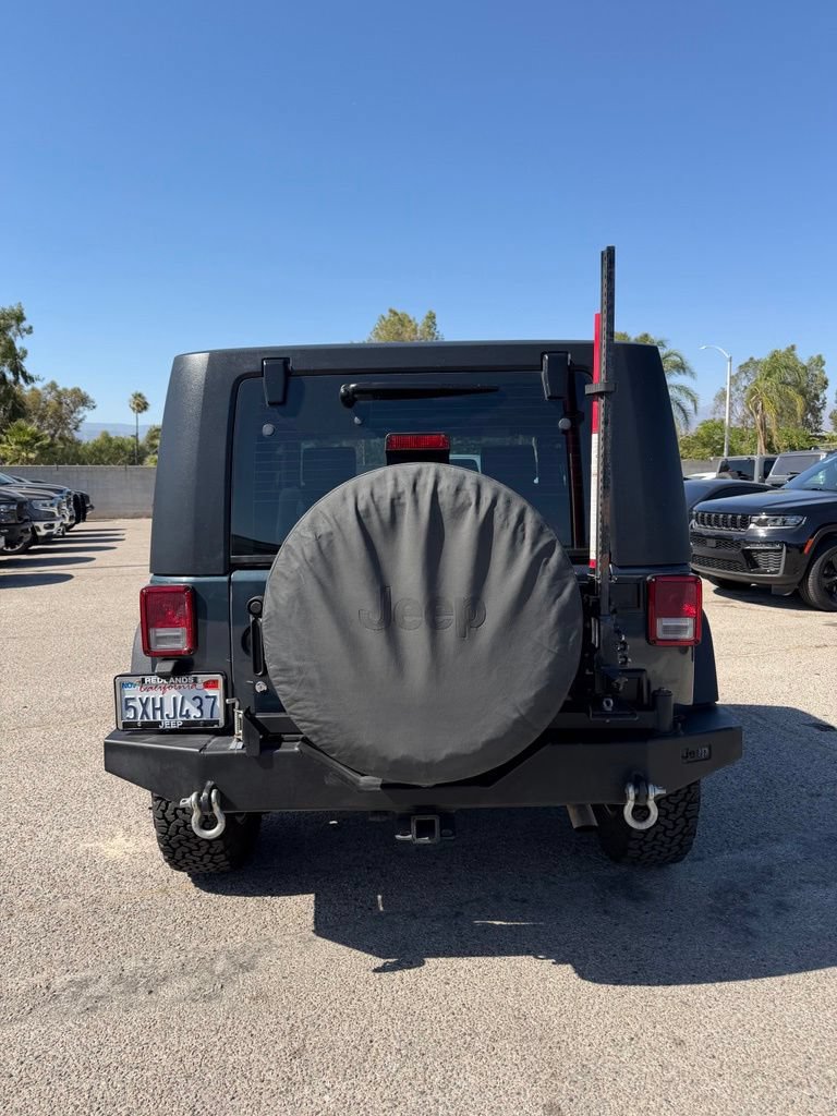 Used 2007 Jeep Wrangler Rubicon w/ Dual Top Group AWD/4WD image 3