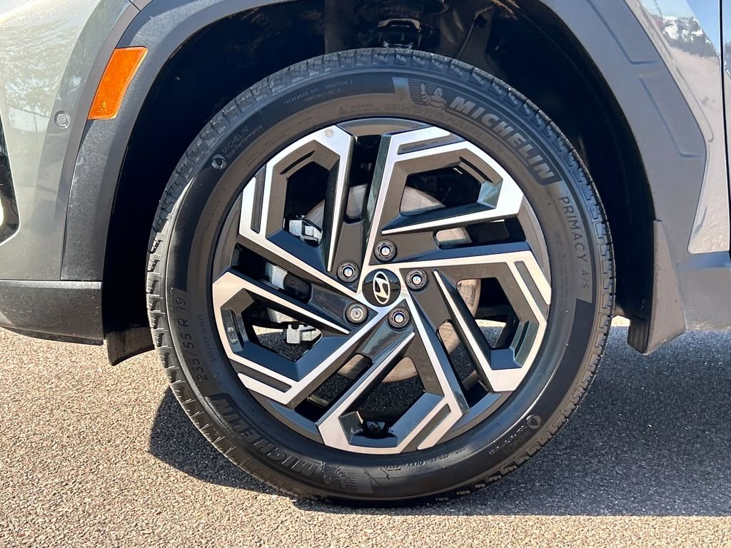 Used 2025 Hyundai Tucson Limited AWD/4WD image 25