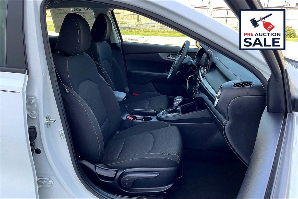 Certified 2021 Kia Forte LXS image 7