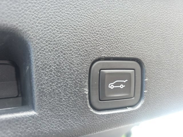 Used 2025 Chevrolet Traverse LT AWD/4WD image 26