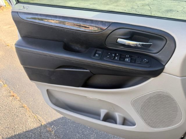 Used 2011 Dodge Grand Caravan Express w/ PWR Window Group FWD image 16