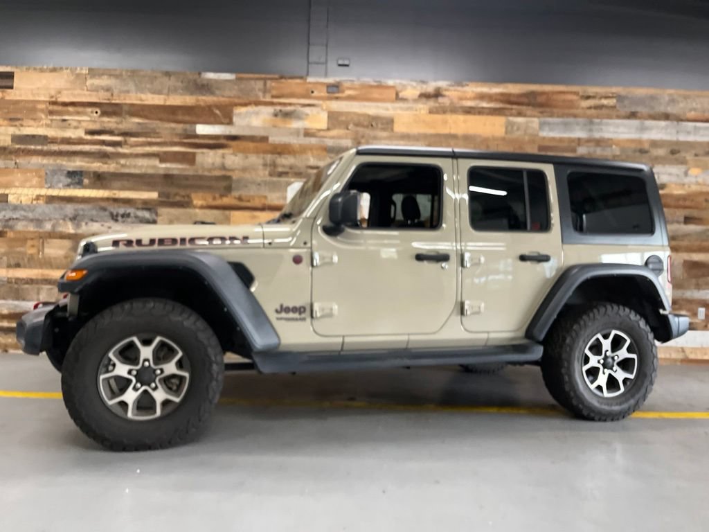 Used 2022 Jeep Wrangler Unlimited Rubicon w/ Cold Weather Group AWD/4WD image 12