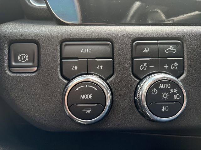 Used 2023 GMC Sierra 1500 SLT w/ SLT Convenience Package AWD/4WD image 28